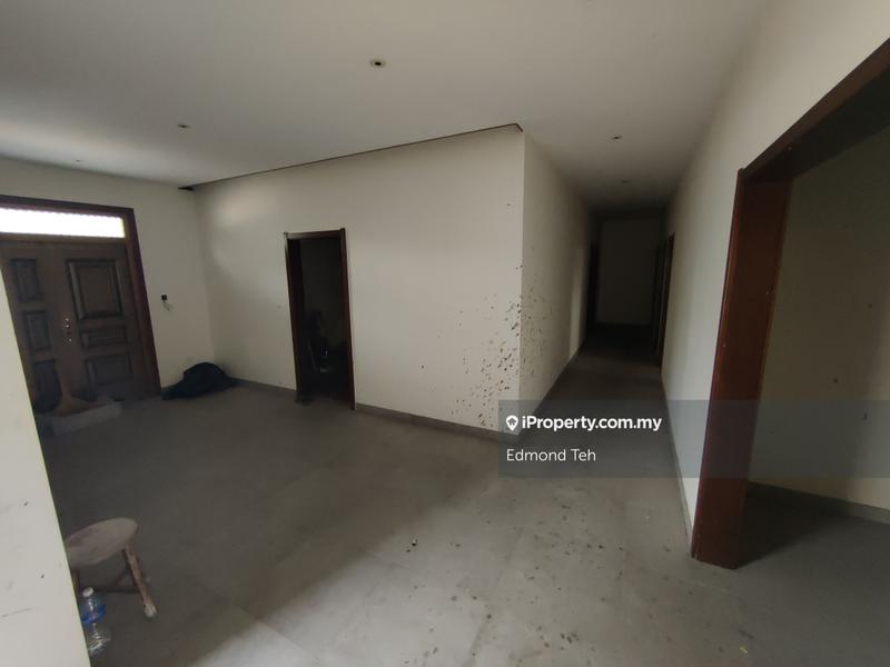 Bungalow House for Sale in Taman Overseas Union (Taman Oug), Jalan Klang Lama (Old Klang Road) by Edmond Teh - iProperty.com.my