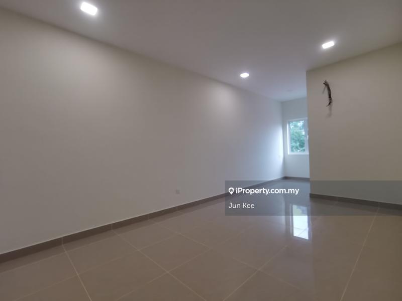 Rumah Berangkai 2 Tingkat untuk Dijual di Bandar Baru Sri Petaling, Sri Petaling oleh Jun Kee - iProperty.com.my