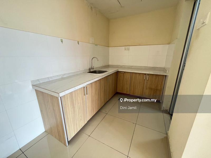 Service Residence for Sale in Suria Jelutong by Dini Jamil - iProperty.com.my