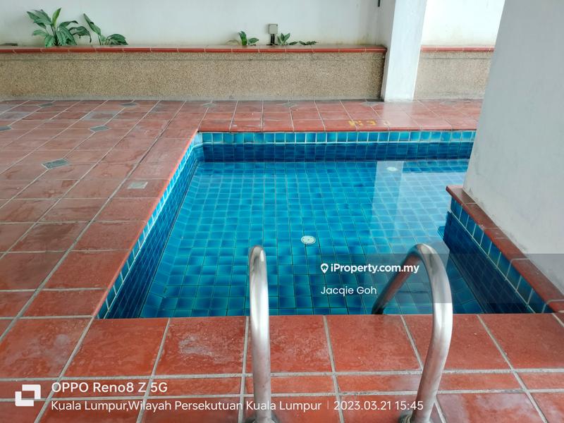 Service Residence for Sale in Diamond Residences by Jacqie Goh - Pool - iProperty.com.my