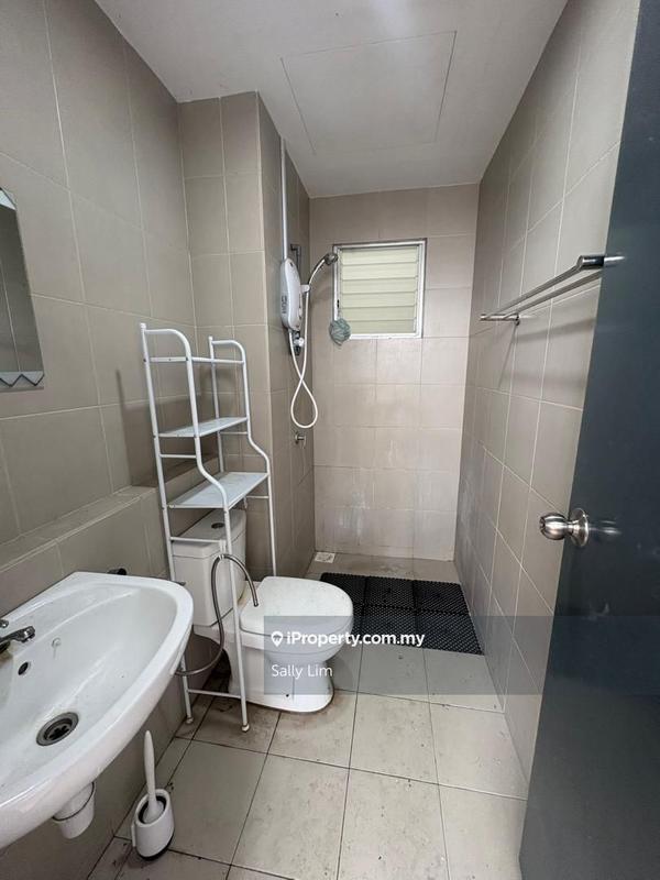 Condominium for Rent in Lakefront Homes by Sally Lim - iProperty.com.my