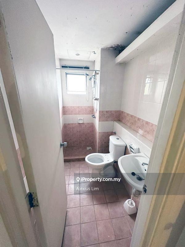 Pangsapuri untuk Dijual di Danga View Apartment oleh Alexius Lim - iProperty.com.my