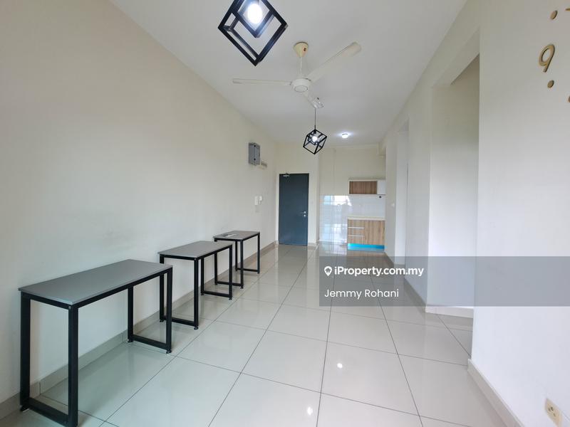 Kediaman Servis untuk Disewa di Mesahill oleh Jemmy Rohani - Corridor - iProperty.com.my