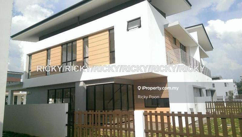 Rumah Berkembar untuk Dijual di Setia Ecohill Aravia, Semenyih oleh Ricky Poon - iProperty.com.my