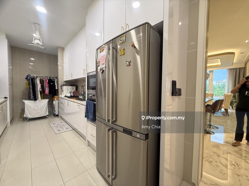 For Sale - Pavilion Hilltop