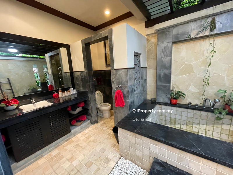 Bungalow House for Sale in Sierramas, Sungai Buloh by Celina Koh - iProperty.com.my