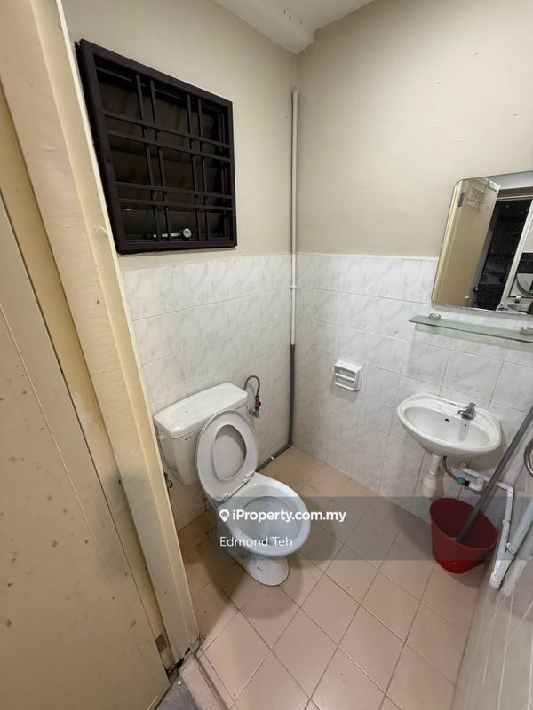 Residensi Servis untuk Dijual di Villa Mutiara @ Mutiara Kompleks oleh Edmond Teh - iProperty.com.my