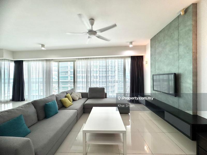 For Rent - Gurney Paragon