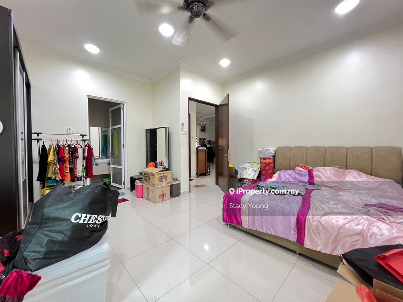 Bungalow House for Sale in Bandar Tun Hussein Onn Lake Valley Avenue 4, Cheras by Stacy Young - iProperty.com.my