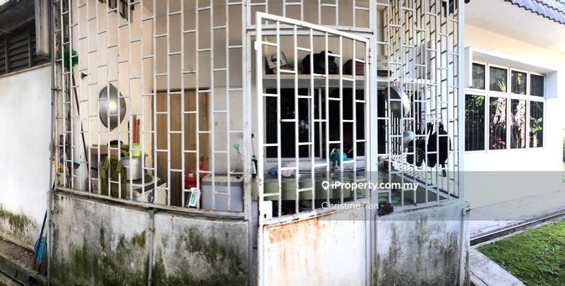 Bungalow House for Sale in Kelana Jaya, Petaling Jaya by Christine Tan - iProperty.com.my
