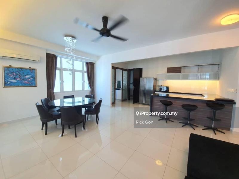 For Sale - Gurney Paragon