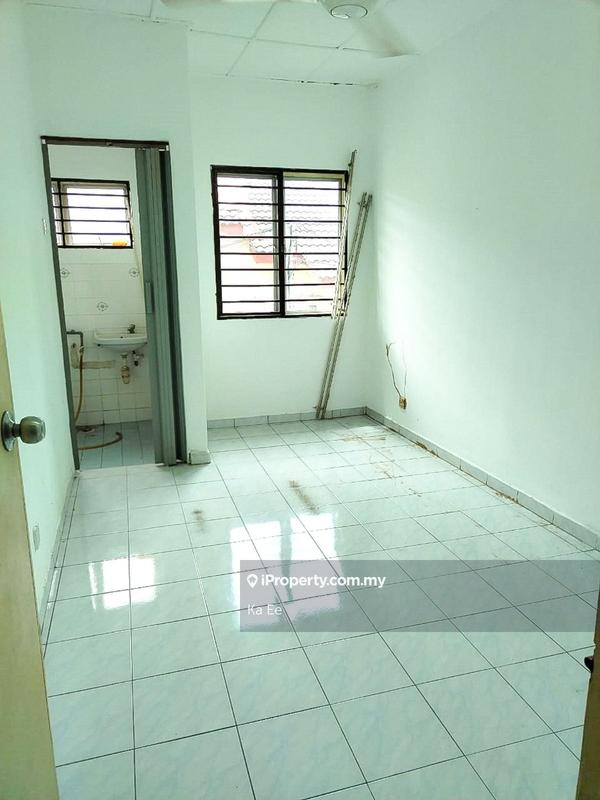 2-storey Terraced House for Sale in Bandar Country Homes, Rawang by Ka Ee - iProperty.com.my