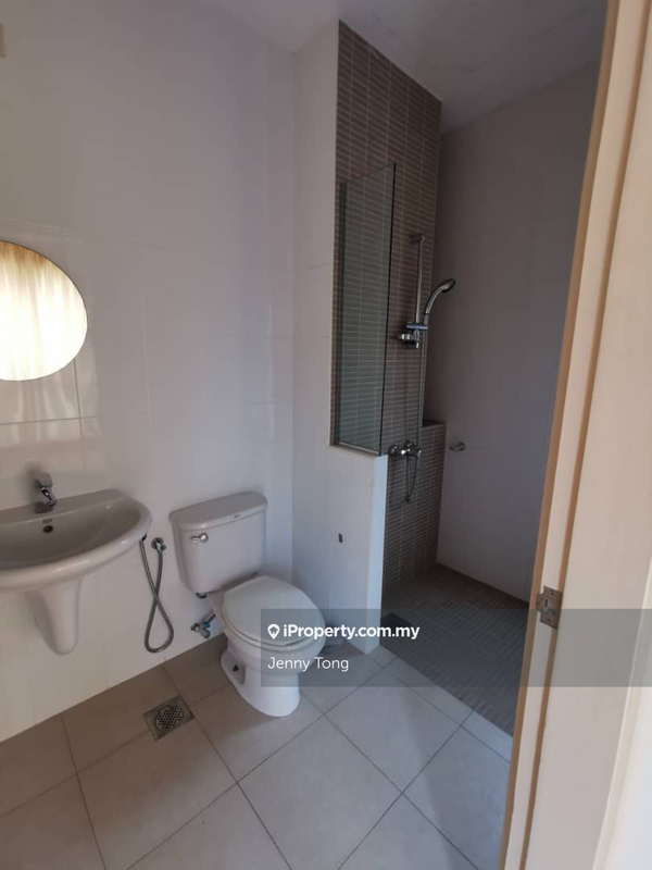 Bungalow House for Sale in Valencia, Sungai Buloh by Jenny Tong - iProperty.com.my