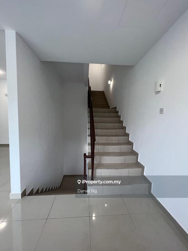 Rumah Bandar untuk Disewa di Taman Orkid Salak Tinggi, Sepang, Dengkil, Dengkil oleh Daniel Ng - iProperty.com.my