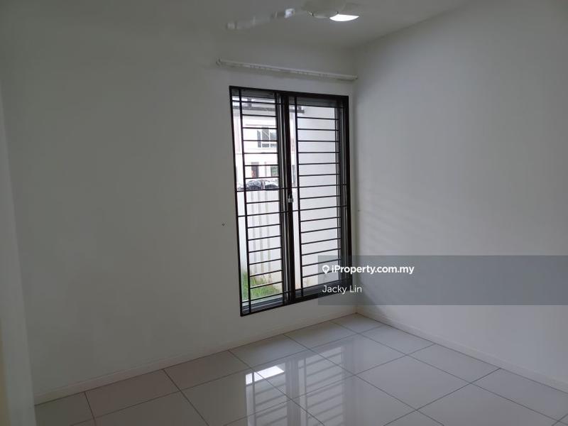 Rumah Teres 2-Tingkat untuk Dijual di Bandar Tropicana Aman, Telok Panglima Garang oleh Jacky Lin - iProperty.com.my