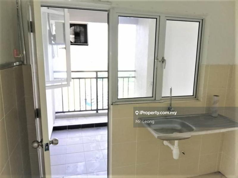 Service Residence for Sale in Maxim Residences by Mr. Leong - iProperty.com.my