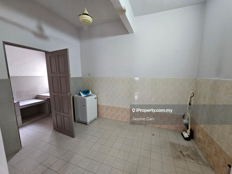 Townhouse for Sale in Cheng, Melaka by Jasone Gan - iProperty.com.my