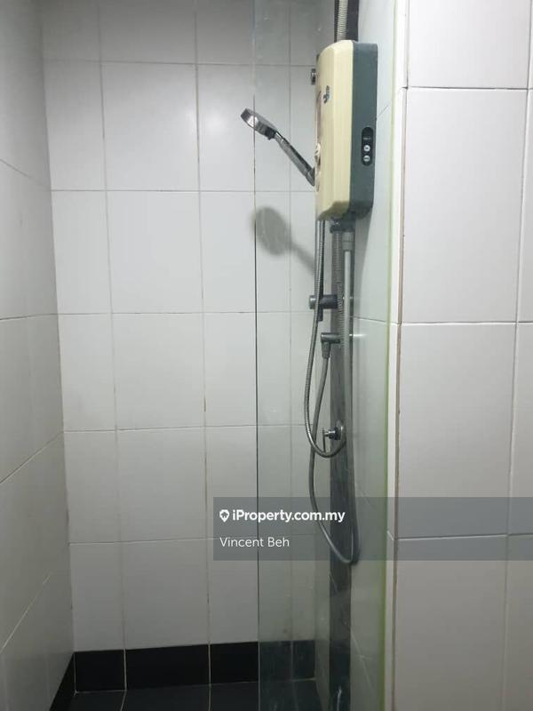 Kondominium untuk Dijual di Residence 8 oleh Vincent Beh - iProperty.com.my
