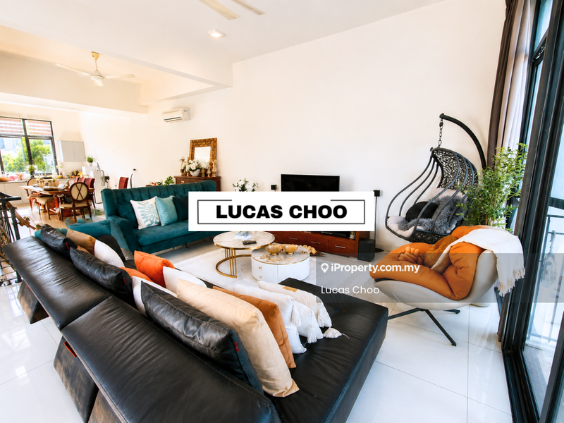 Rumah Teres 2.5-Tingkat untuk Dijual di 16 Quartz Courtyard Villa @Taman Melawati, Ampang oleh Lucas Choo - Living Room - iProperty.com.my