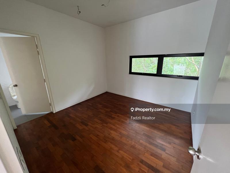 Rumah Teres 3-Tingkat untuk Dijual di Seri Kembangan, Selangor oleh Fadzli Realtor - iProperty.com.my