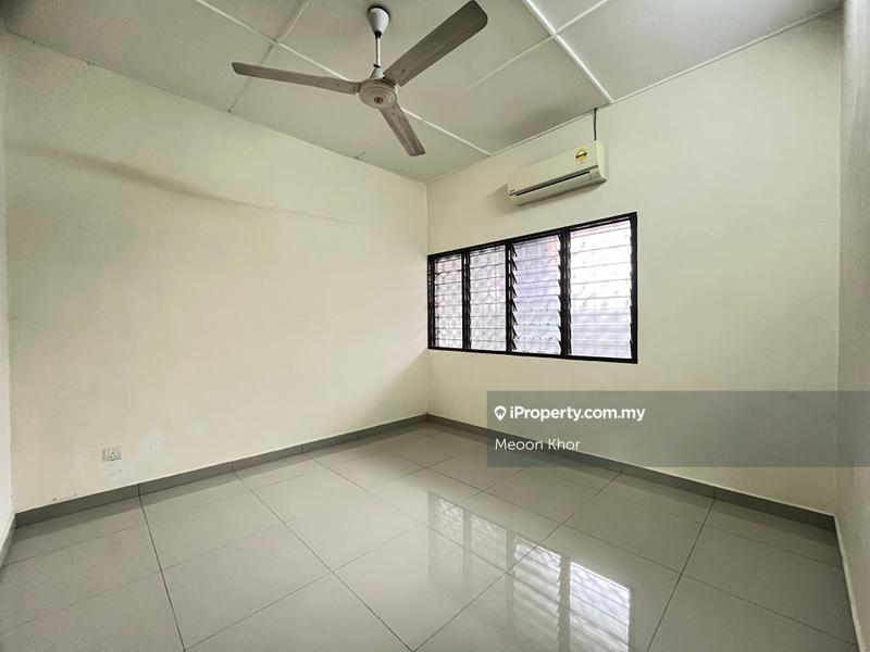 1-storey Terraced House for Rent in Taman Lucky, Bangsar by Meoon Khor - iProperty.com.my