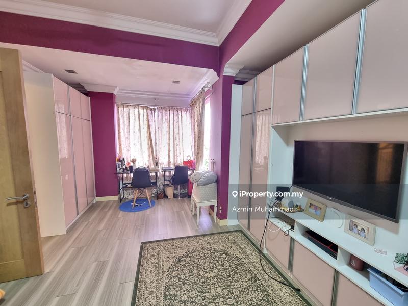 Rumah Berkembar untuk Dijual di Laman Seri, Shah Alam oleh Azmin Muhammad - iProperty.com.my