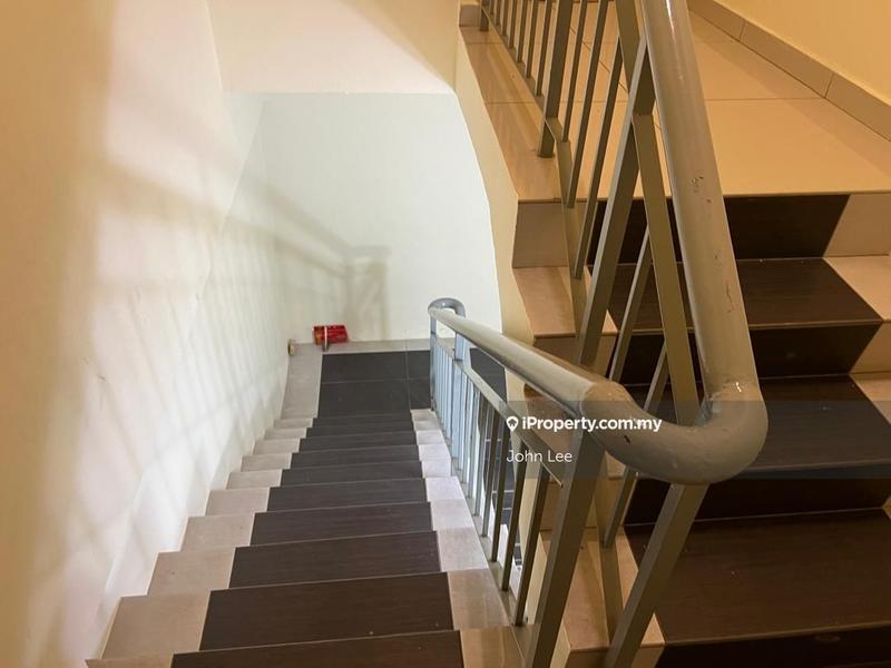 Rumah Bandar untuk Dijual di Batu 9, Cheras oleh John Lee - iProperty.com.my