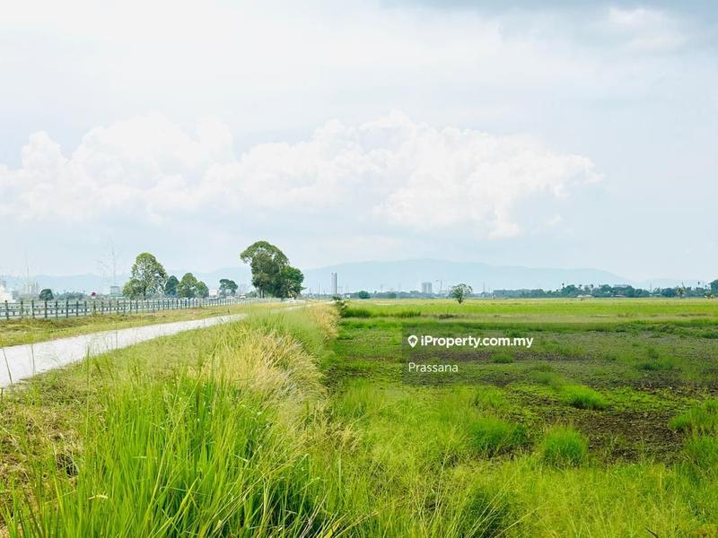 For Sale - Tanah Plot Tepi Highway (BKE)