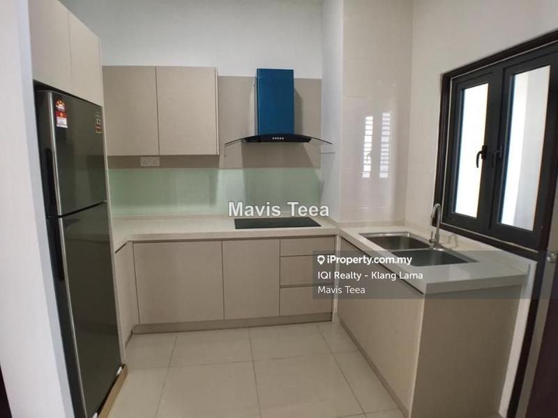 Kediaman Servis untuk Dijual di SkyVille 8 @ Benteng 8 oleh Mavviies Teea - iProperty.com.my