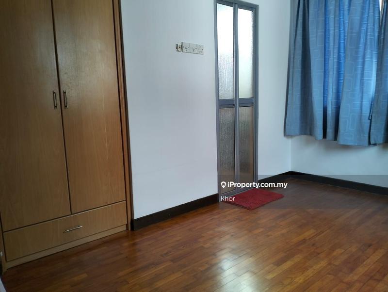Bungalow House for Sale in Batu Ferringhi, Penang by Khor - iProperty.com.my
