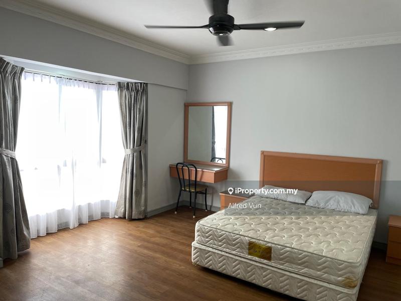 Condominium for Sale in Marina Court Resort Condominium by Alfred Vun - iProperty.com.my