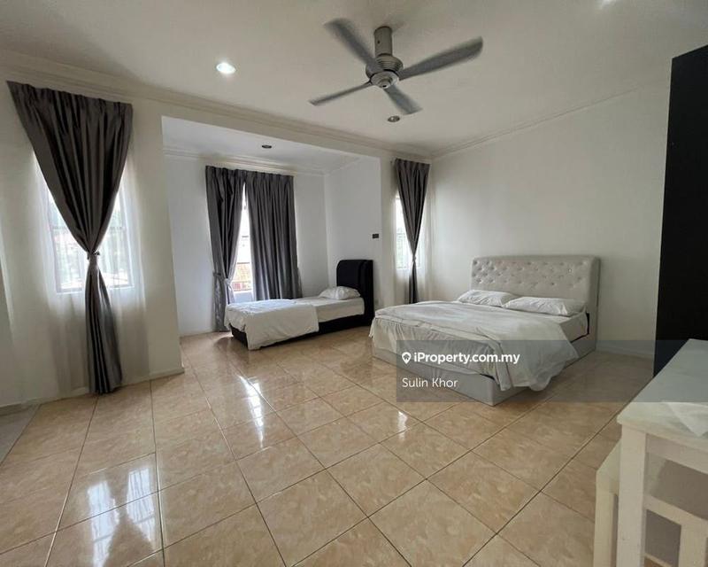 Rumah Berkembar untuk Dijual di Bandar Putra Permai, Seri Kembangan oleh Sulin Khor - iProperty.com.my