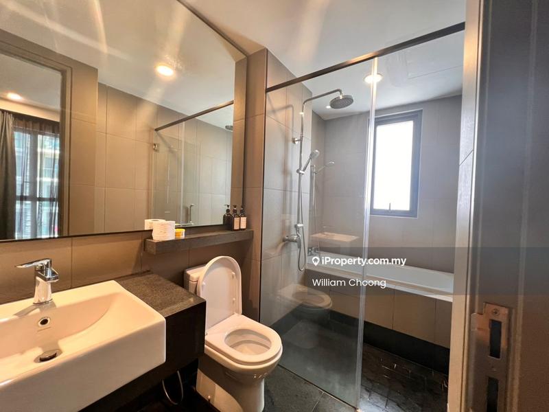 Residensi Servis untuk Disewa di Bloomsvale Menara Vista Petaling oleh William Choong - Bathroom - iProperty.com.my