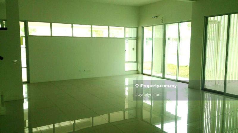 Rumah Teres 2-Tingkat untuk Dijual di Bandar Rimbayu, Telok Panglima Garang oleh Joycelyn Tan - iProperty.com.my