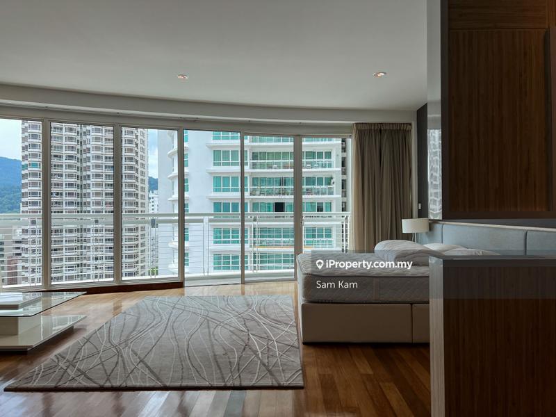 For Rent - Gurney Paragon