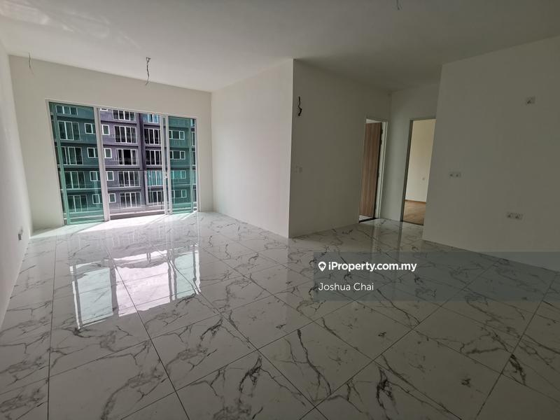 Kondominium untuk Dijual di QuayWest Residence oleh Joshua Chai - Second Living and Main Dining area - iProperty.com.my