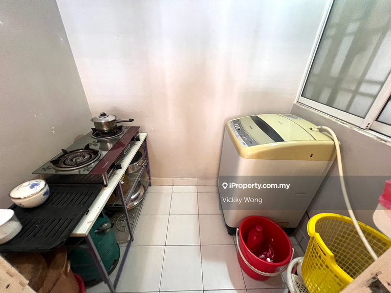 Pangsapuri untuk Dijual di Pandan Court oleh Vickky Wong - iProperty.com.my