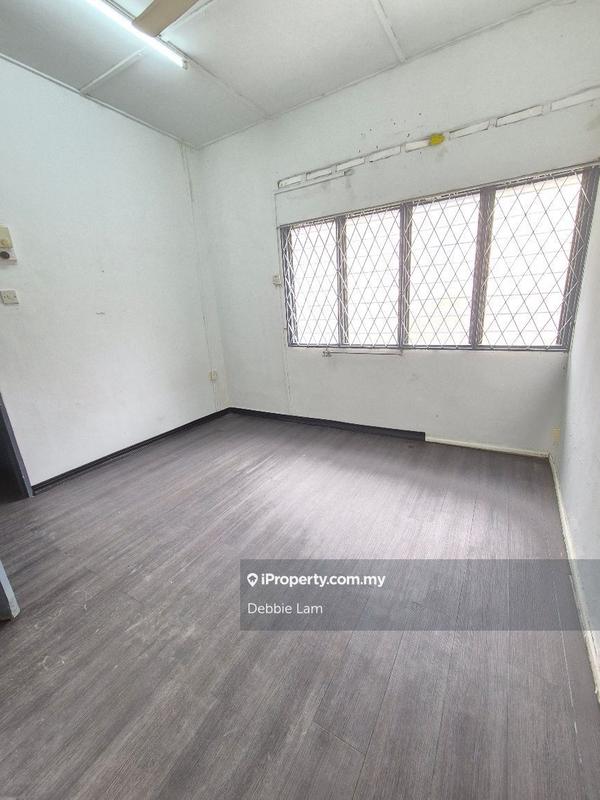 Rumah Teres 1-Tingkat untuk Dijual di Taman Lucky, Bangsar oleh Debbie Lam - iProperty.com.my