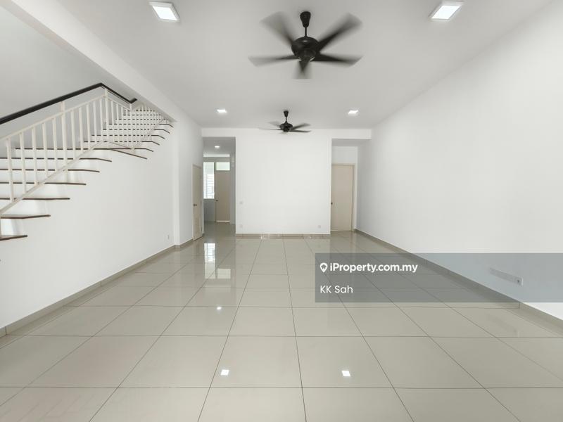 2-storey Terraced House for Sale in Eco Majestic, Semenyih by KK Sah - Living Room - iProperty.com.my