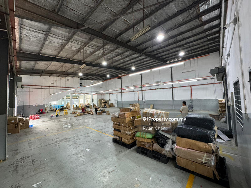 Kilang Berkembar untuk Dijual di Taman Sri Serdang, Seri Kembangan oleh Rylan Chen - iProperty.com.my