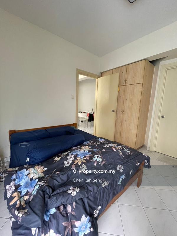 Condominium for Sale in Pantai Panorama Condominiums by Chen Kah Seng - iProperty.com.my