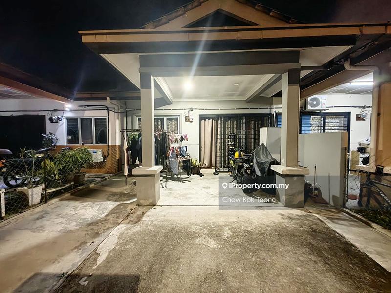 1-storey Terraced House for Sale in Bandar Putra Permai, Seri Kembangan by Chow Kok Toong - iProperty.com.my