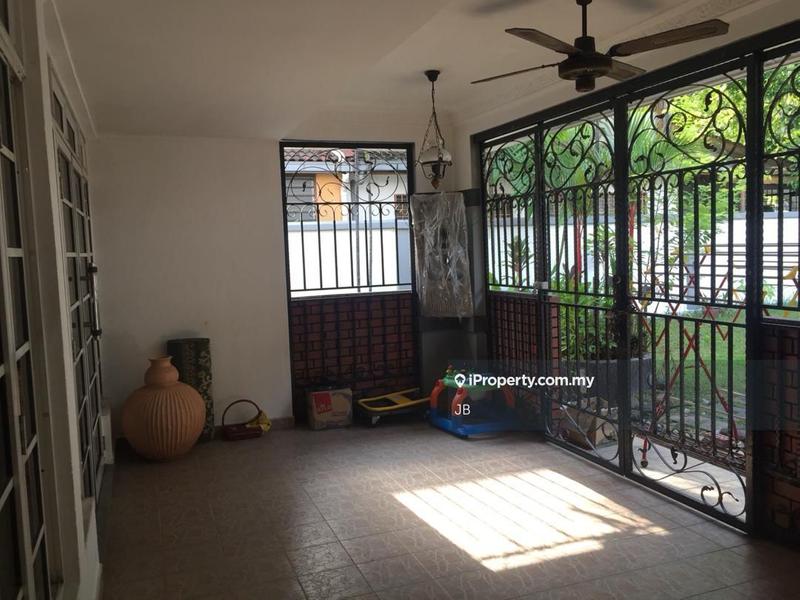 Rumah Berkembar untuk Dijual di Kelana Jaya, Petaling Jaya oleh JB - iProperty.com.my