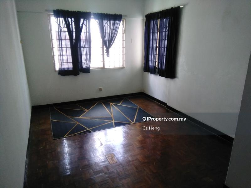 Pangsapuri untuk Dijual di Sri Intan 2 oleh Cs Heng - iProperty.com.my