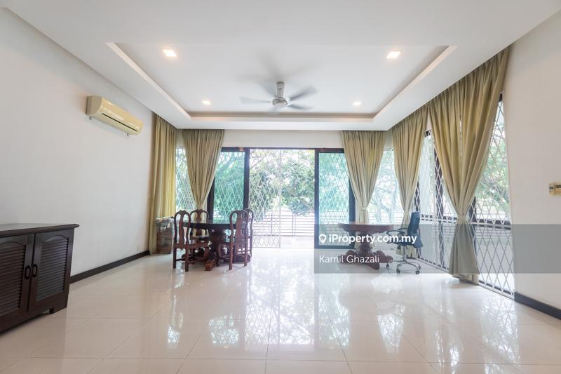 Semi-Detached House for Sale in LAKE VIEW Yara Twinvilla 2.5 Storey Semi-D House, Presint 8 by Kamil Ghazali - iProperty.com.my