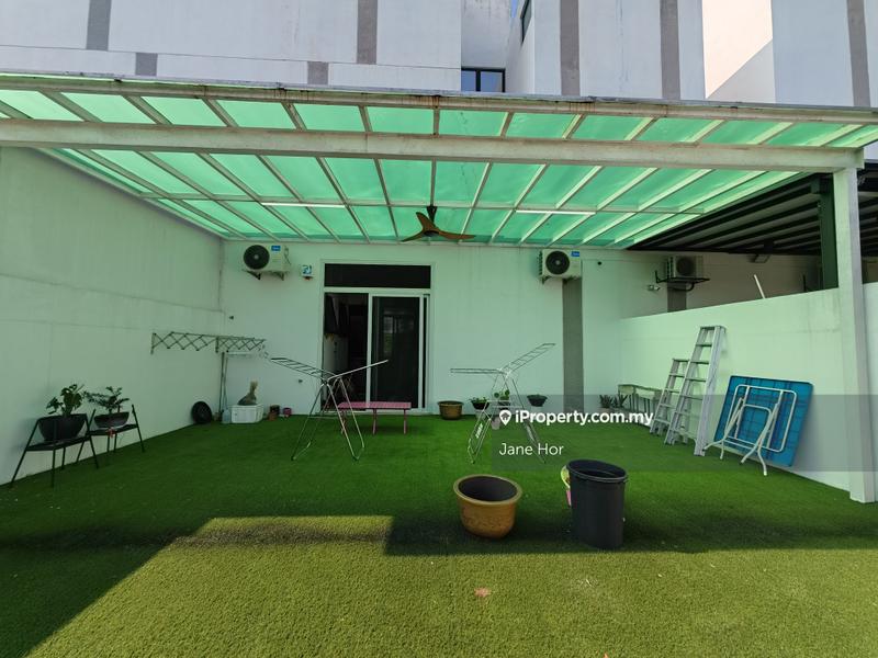 Rumah Teres 3-Tingkat untuk Dijual di 16 Sierra, Puchong oleh Jane Hor - iProperty.com.my