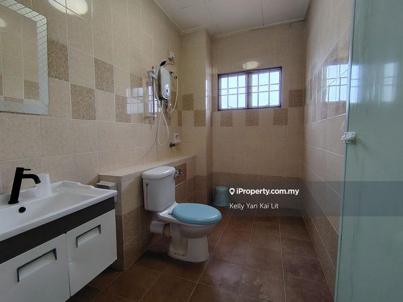 Rumah Teres 2-Tingkat untuk Dijual di Bandar Bukit Tinggi, Klang oleh Kelly Yan Kai Lit - iProperty.com.my