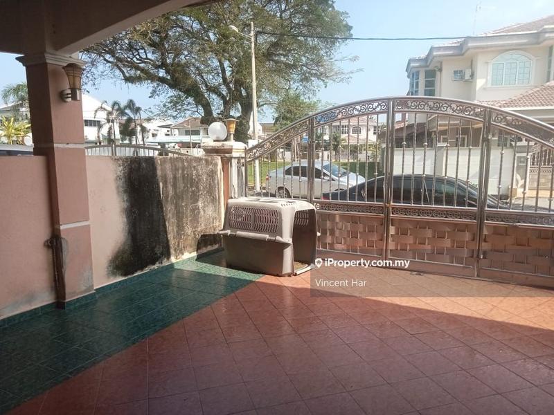2.5-storey Terraced House for Sale in Taman Limau, Sitiawan by Vincent Har - iProperty.com.my