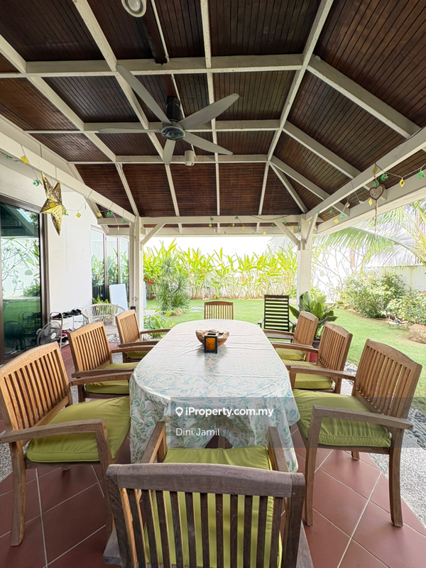 Semi-Detached House for Sale in Bukit Jelutong, Shah Alam by Dini Jamil - iProperty.com.my
