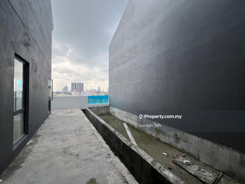 Banglo untuk Dijual di Santuari Park Pantai, Pantai oleh Jordan Teh - iProperty.com.my